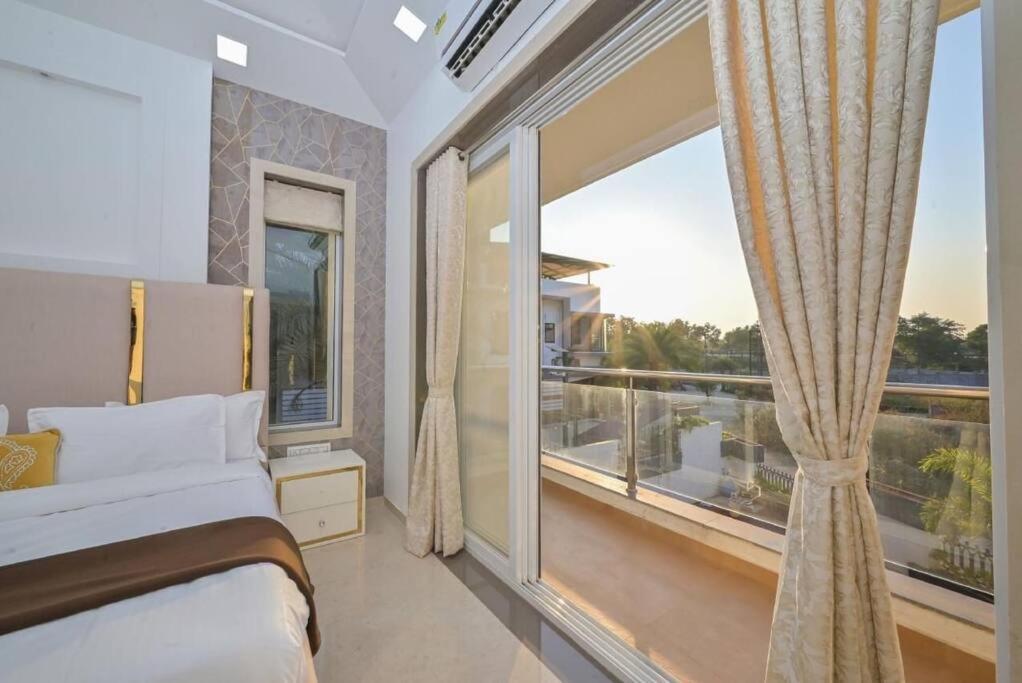 Royal Paradise Villa Lonavla Zewnętrze zdjęcie